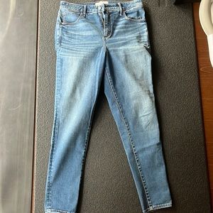 Abercrombie & Fitch High Rise Super Skinny jeans